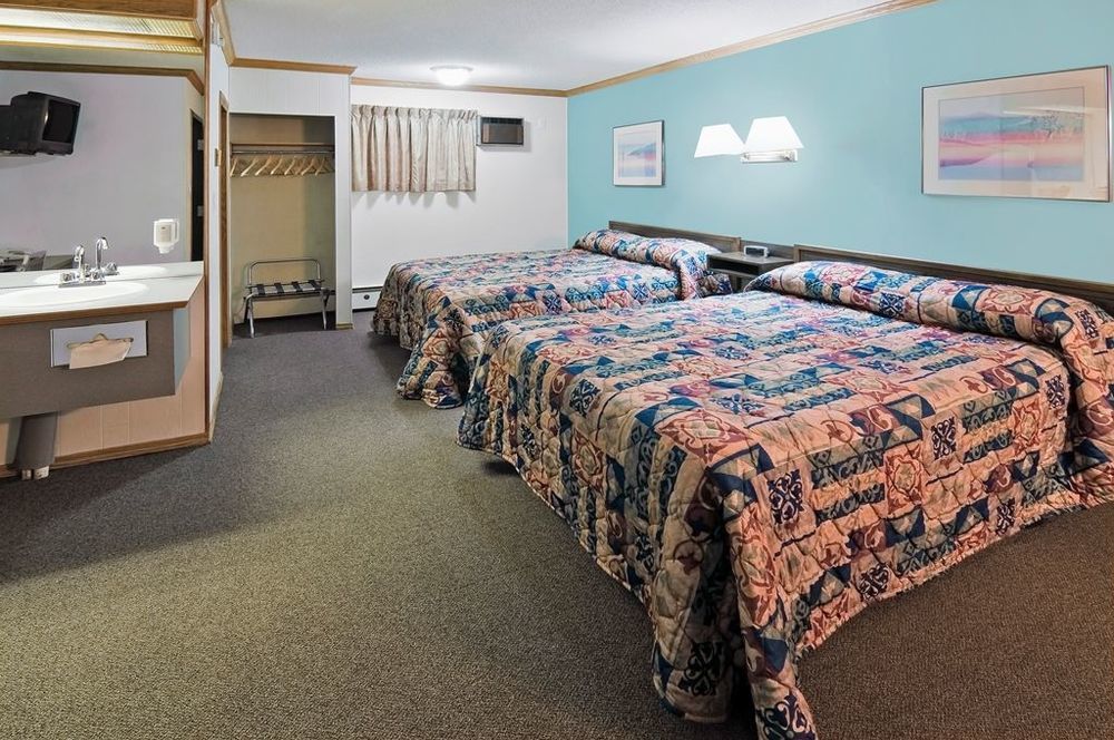 Canadas Best Value Inn Calgary YYC Quarto foto